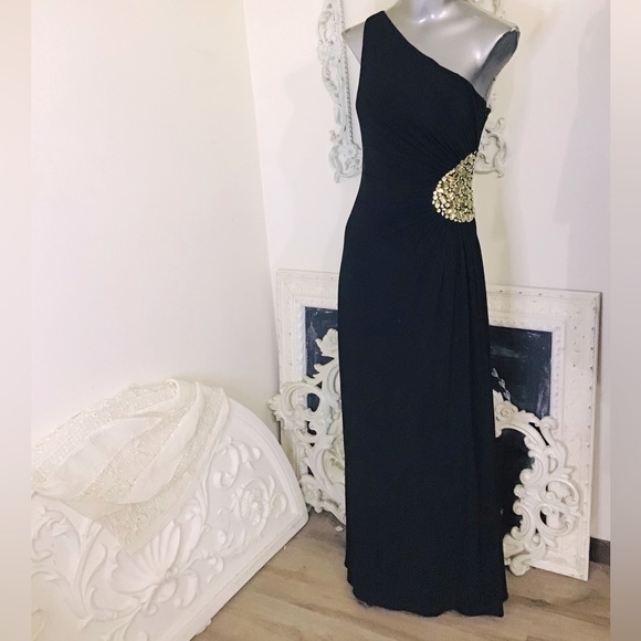 js boutique one shoulder dress JS Boutique Size 8-M Women's Black Solid One Shoulder Dress